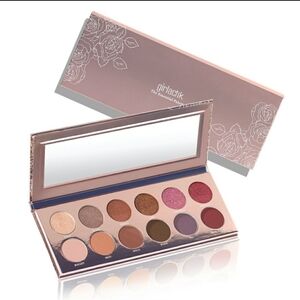 Girlactik The Essential Palette